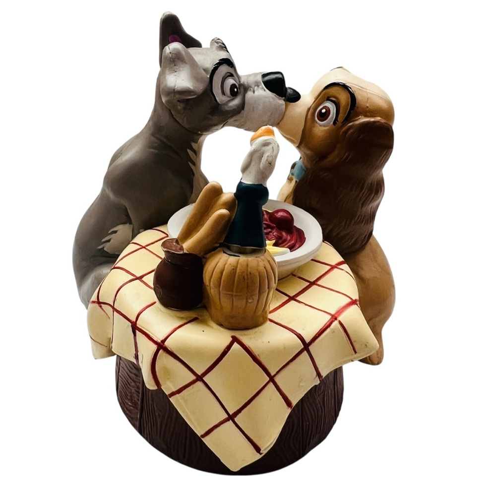 Vintage Disney Classics Lady and the Tramp Kissing Spaghetti PVC Figure